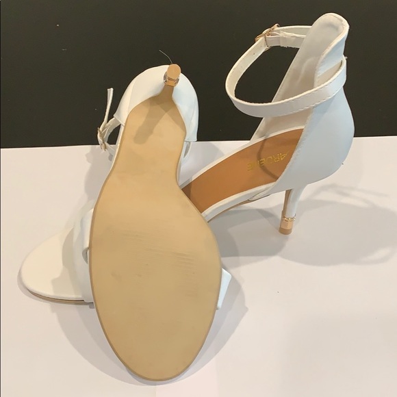 White Kitten Heels! - Picture 2 of 2